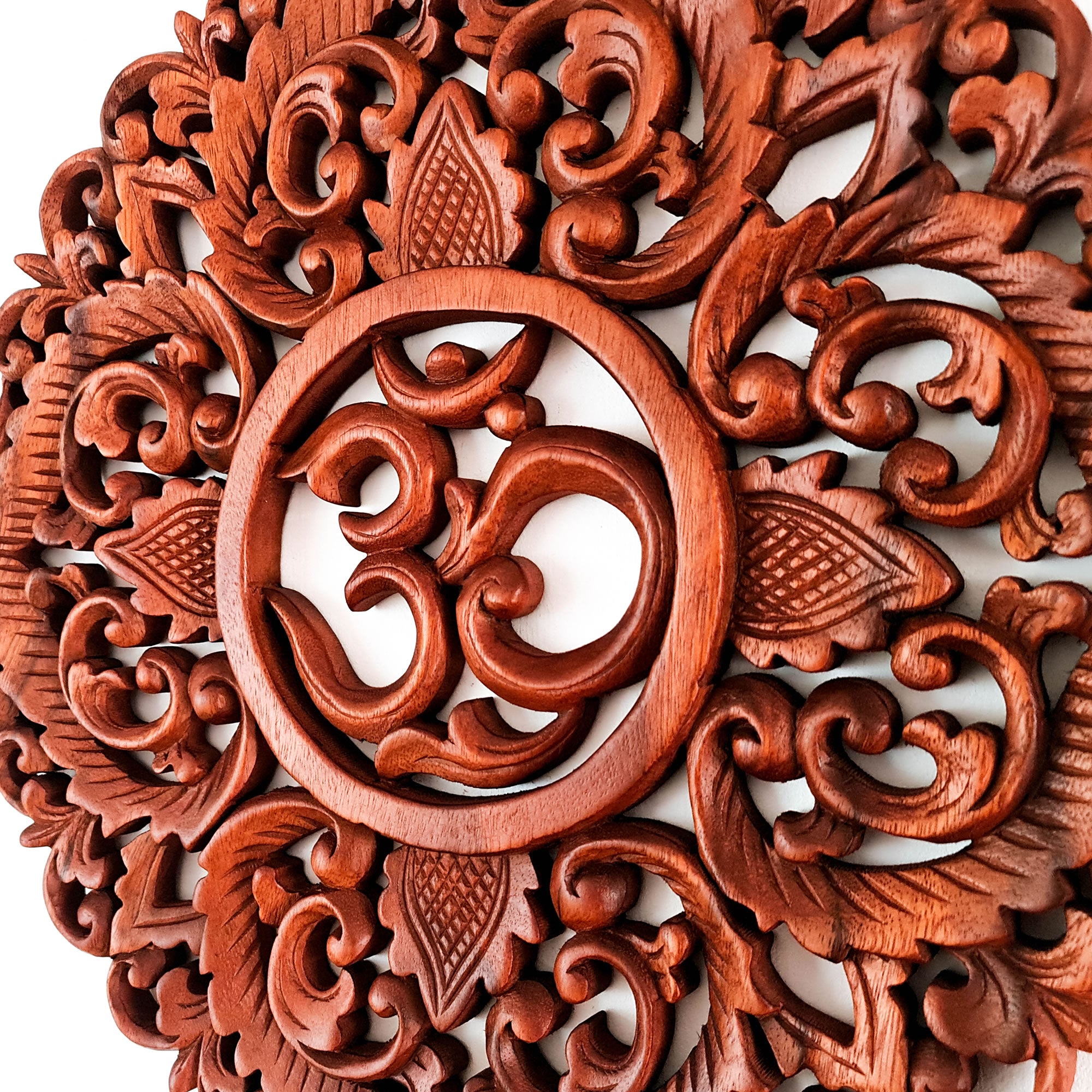 Panneau d'art mural décoratif en bois sculpté à la main Lotus Om