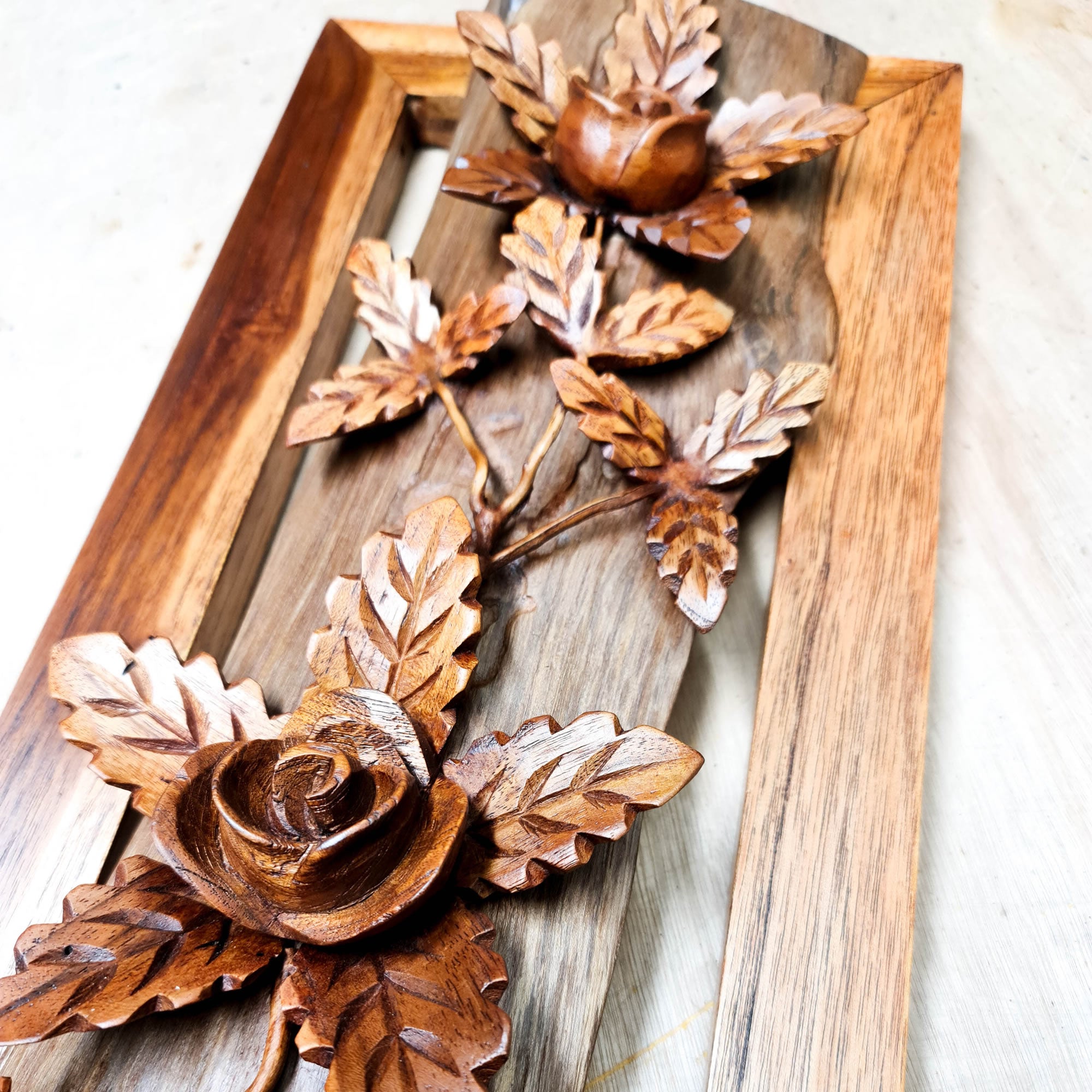 This is a stunning Carved Wooden Wall Art handmade with some eye catching results. This drift wood flowers are patiently hand carved and will undoubtedly look stunning in any décor