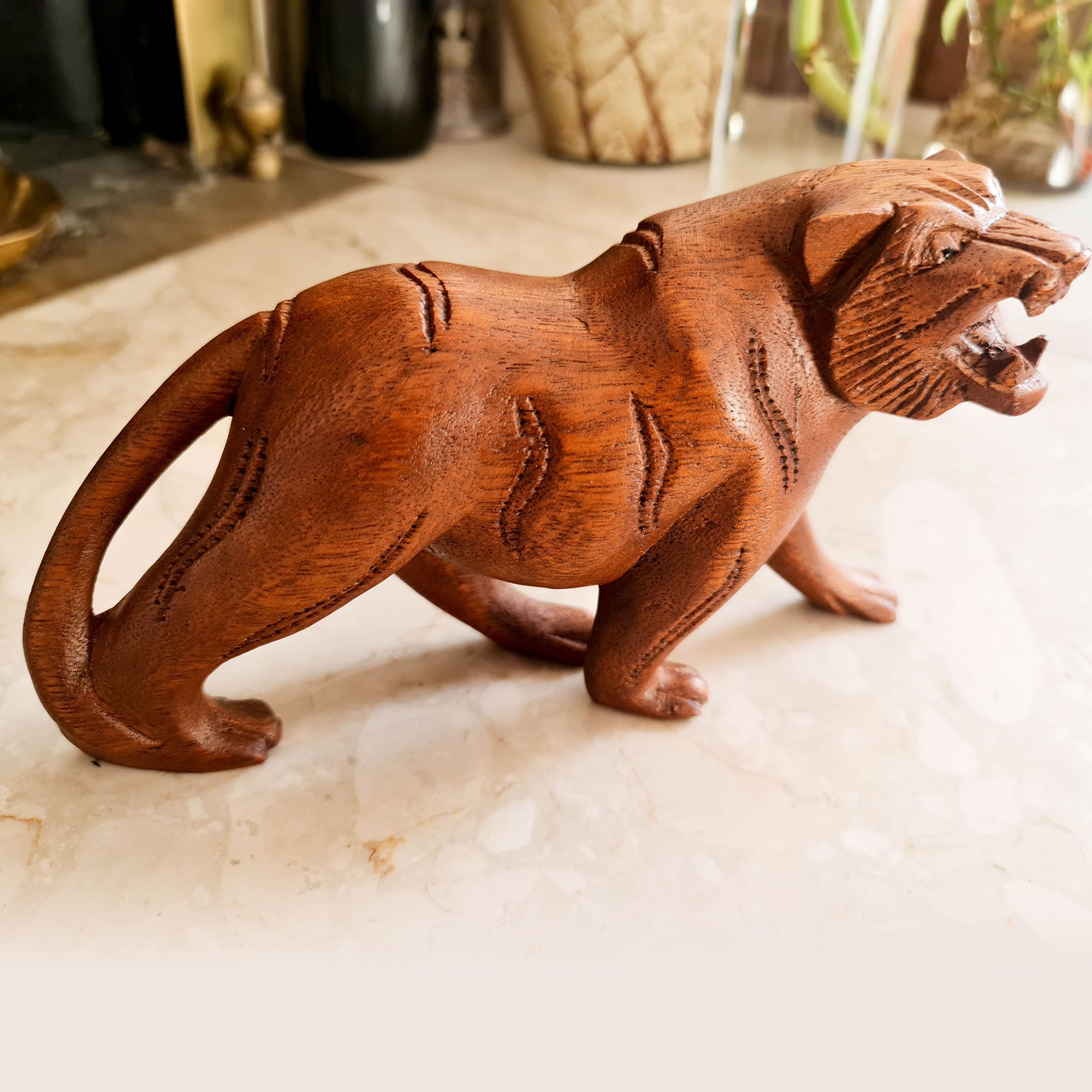 Lion Carved Wooden Decorative Art Sculpture