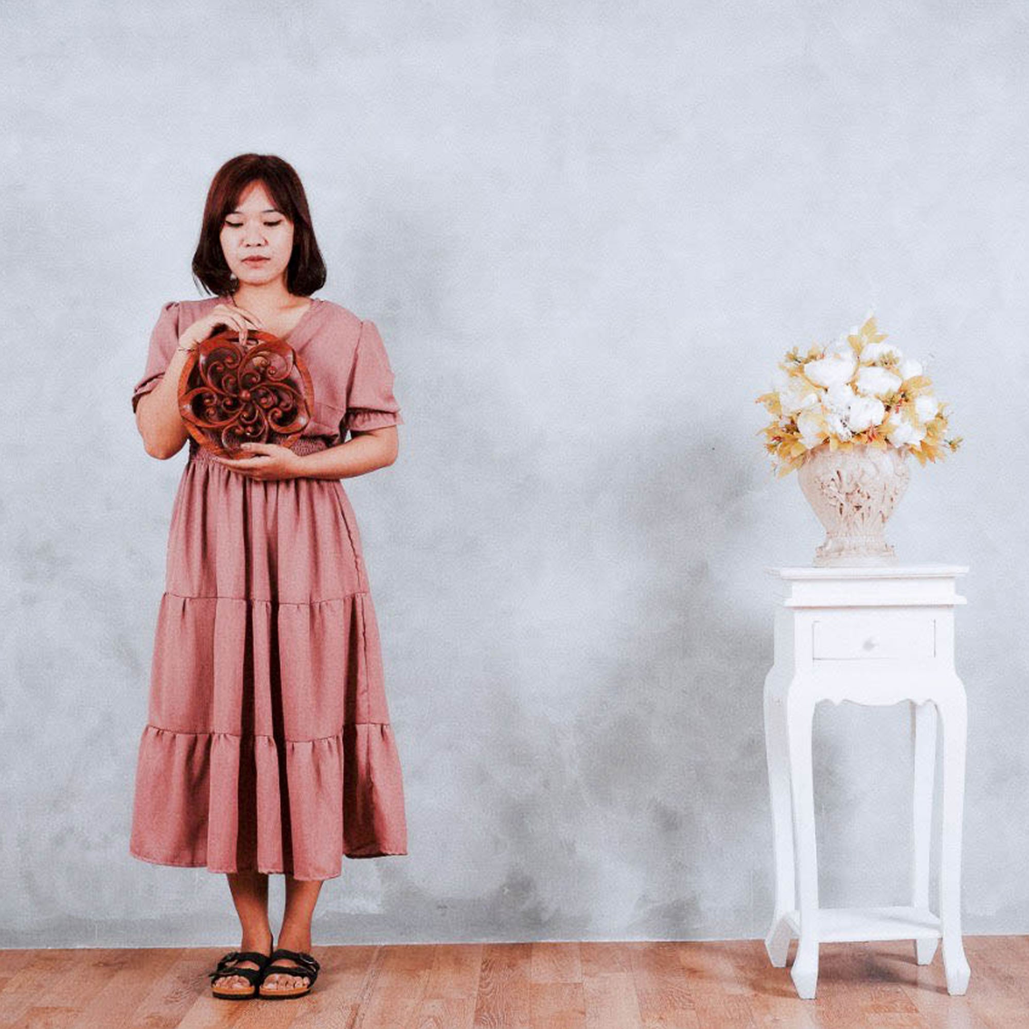 Panneau décoratif en bois sculpté de fleur en spirale