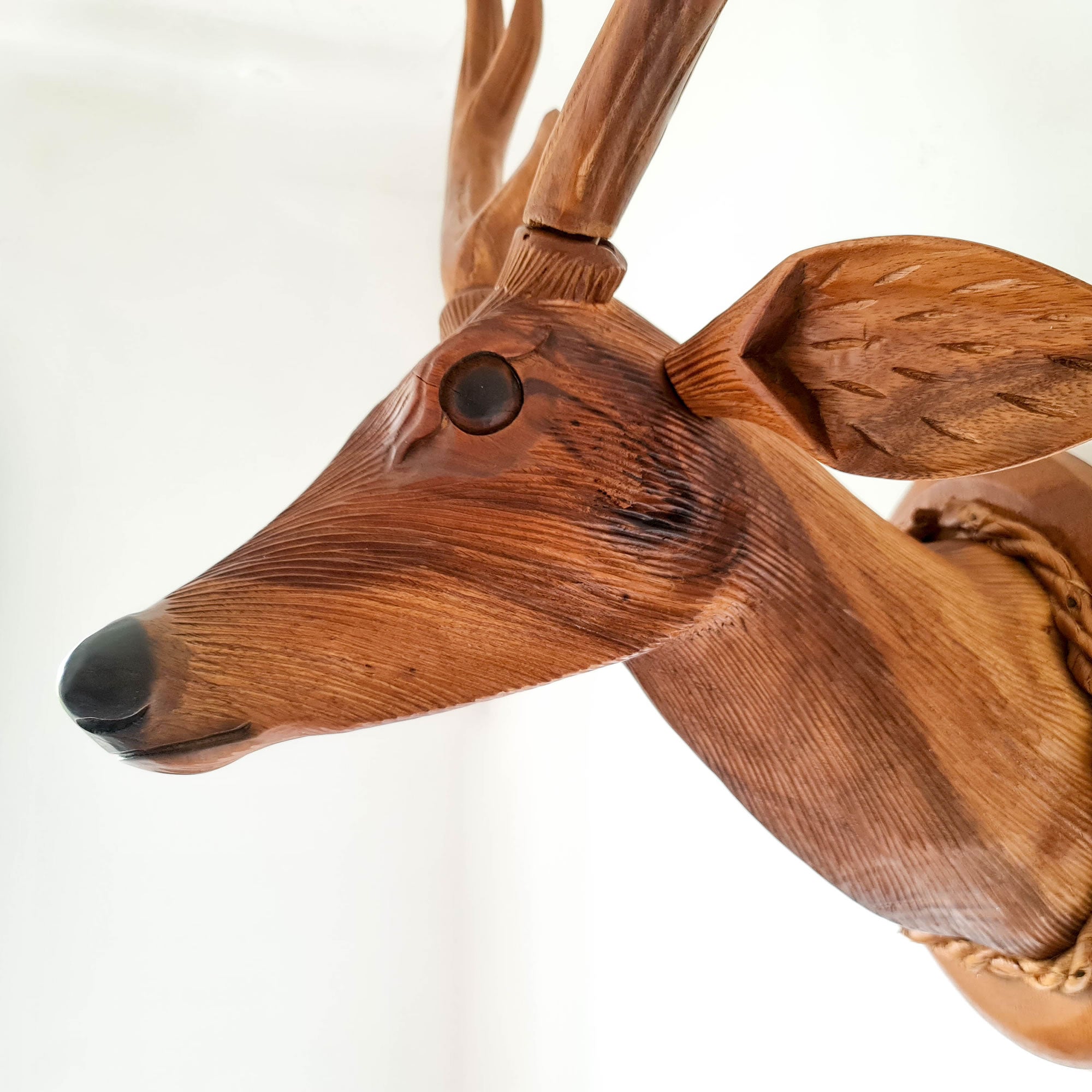 Deer Buck Head - Carved Wooden Decorative Sculpture Art