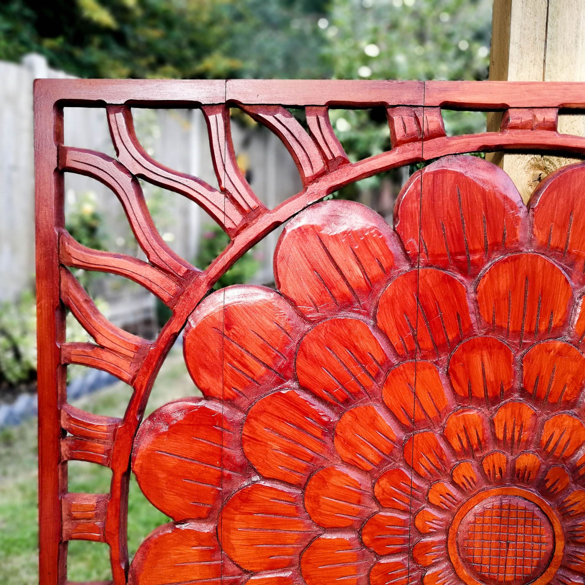 Art mural en bois sculpté - Grande sculpture décorative de tête de lit en acajou profond Lotus Nature Eco Panel 46 x 39,5 pouces