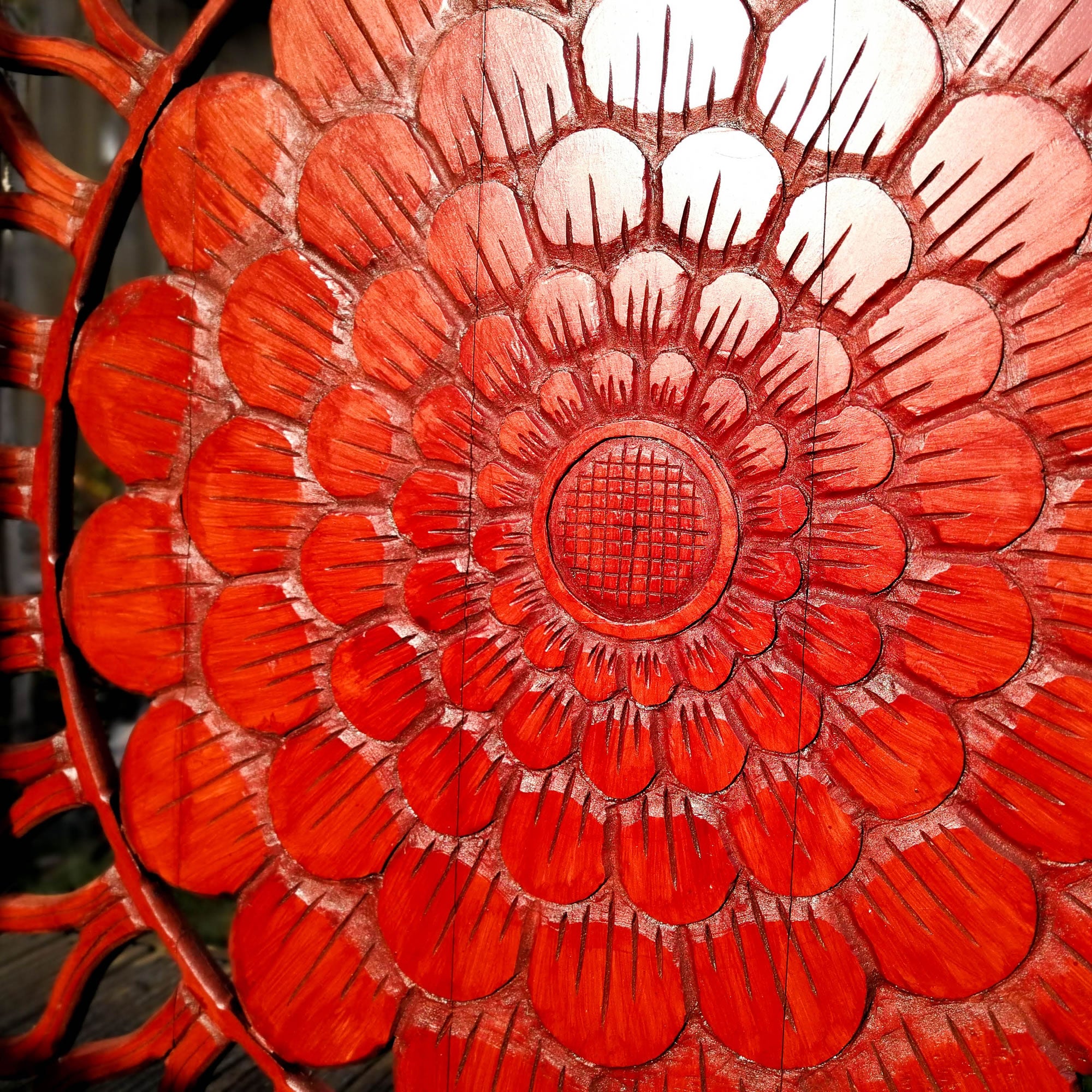 Art mural en bois sculpté - Grande sculpture décorative de tête de lit en acajou profond Lotus Nature Eco Panel 46 x 39,5 pouces