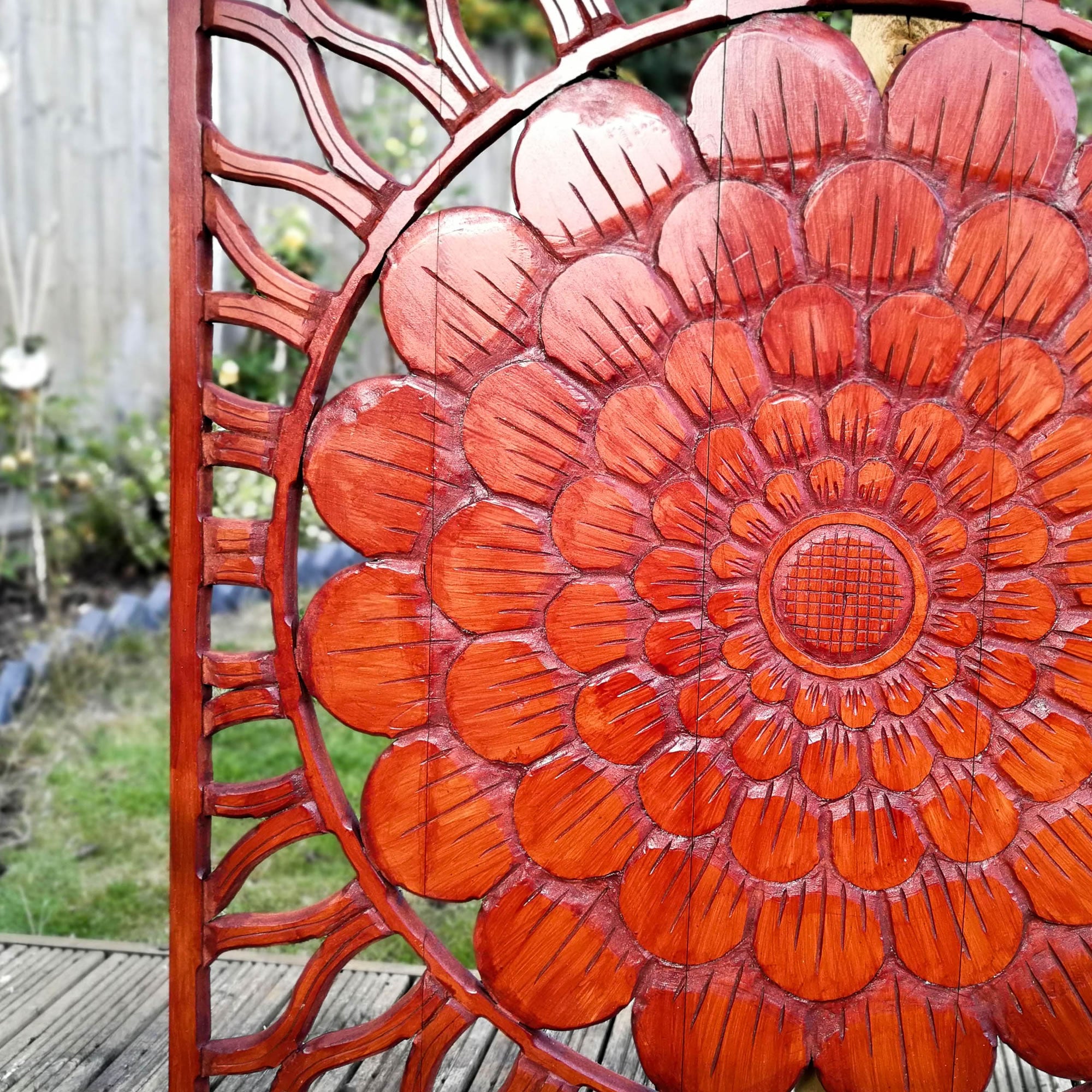 Art mural en bois sculpté - Grande sculpture décorative de tête de lit en acajou profond Lotus Nature Eco Panel 46 x 39,5 pouces