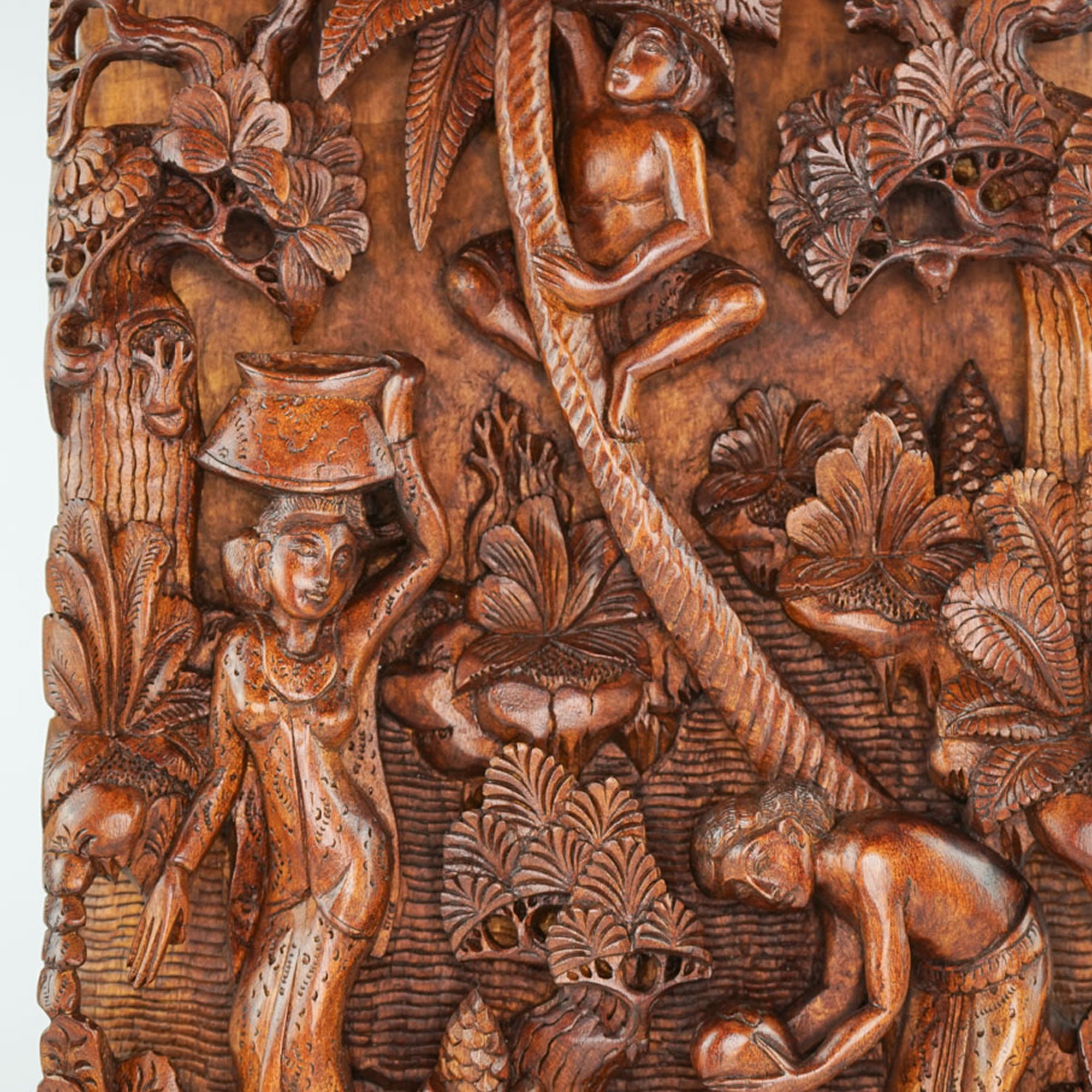 A stunning hand-carved room decorative wooden wall art Tribal Traditional Village scene Sculpture. This intricate artwork can add a touch of tradition and luxury to your walls and become an attractive focal point. This is a true timeless masterpiece that will be in your home for generations.