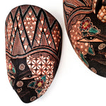 Masque batik peint à la main sculpté à la main - Art mural décoratif Lakshmi
